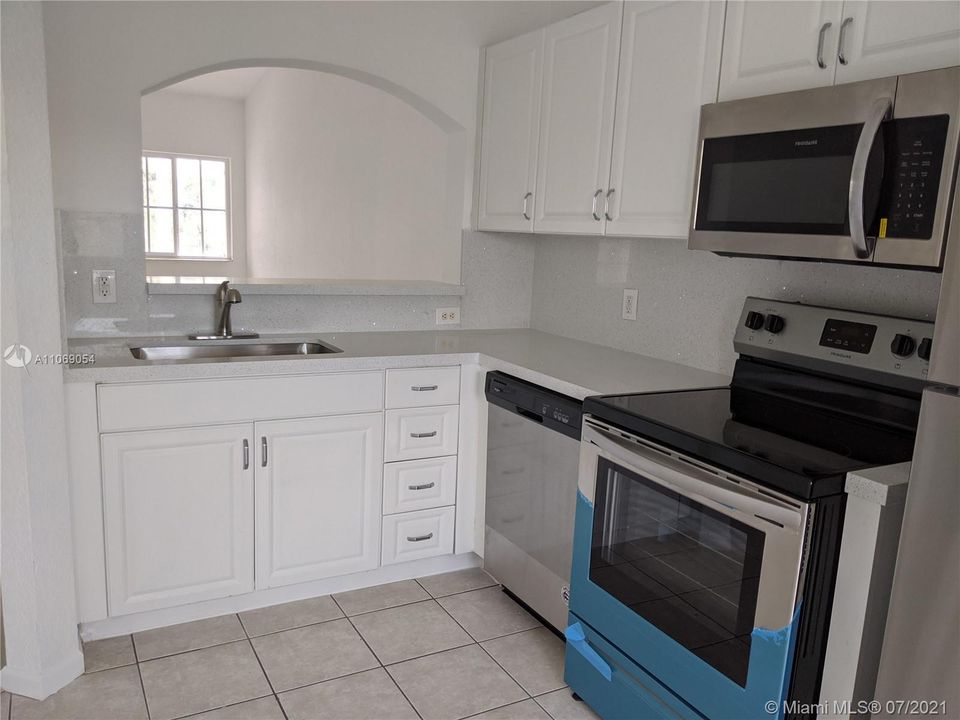 Recently Rented: $1,500 (2 beds, 2 baths, 910 Square Feet)