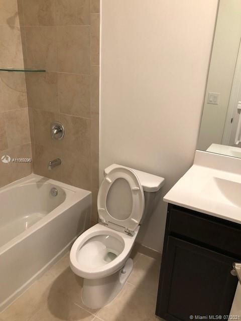 Vendido Recientemente: $385,000 (3 camas, 2 baños, 1378 Pies cuadrados)