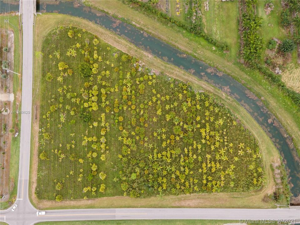 Недавно продано: $700,000 (4.55 acres)