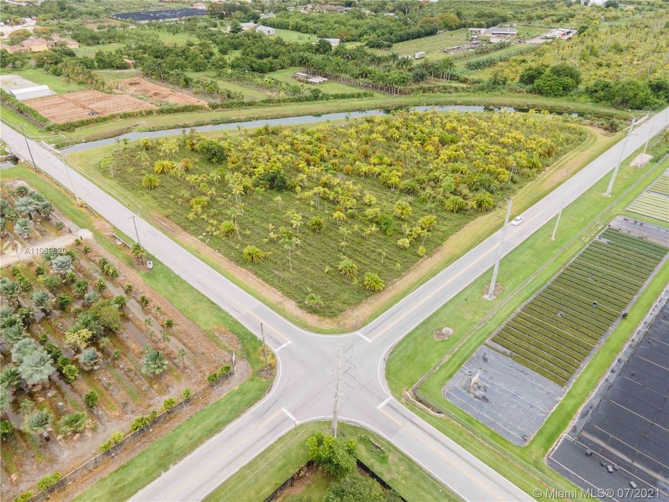 Недавно продано: $700,000 (4.55 acres)