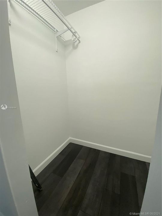 Recientemente alquilado: $4,400 (5 camas, 3 baños, 2701 Pies cuadrados)