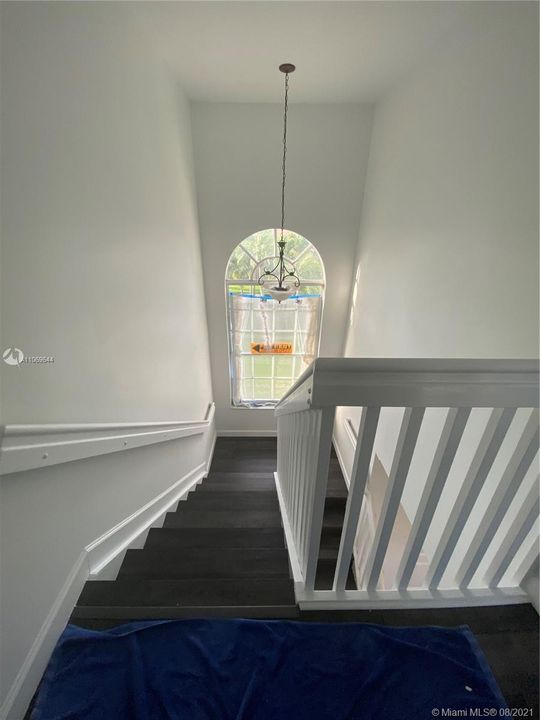 Recientemente alquilado: $4,400 (5 camas, 3 baños, 2701 Pies cuadrados)