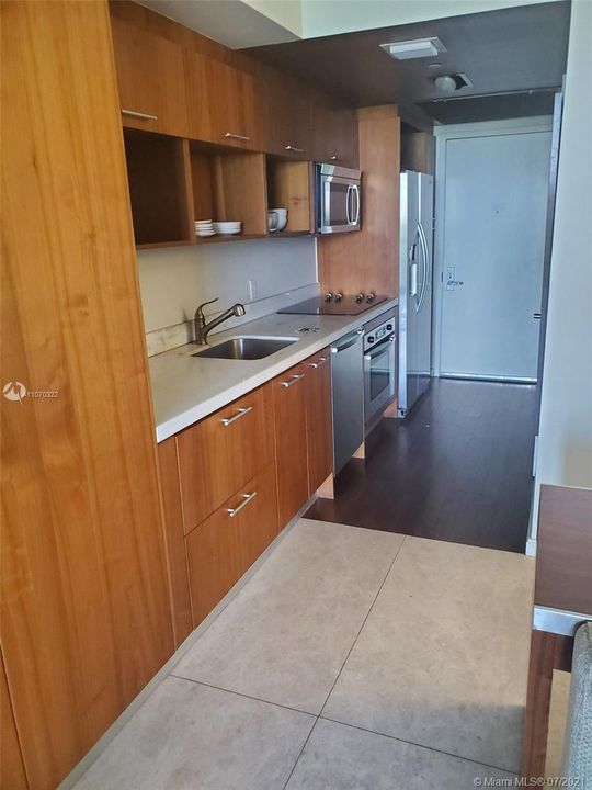 Recently Rented: $1,900 (0 beds, 1 baths, 0 Square Feet)