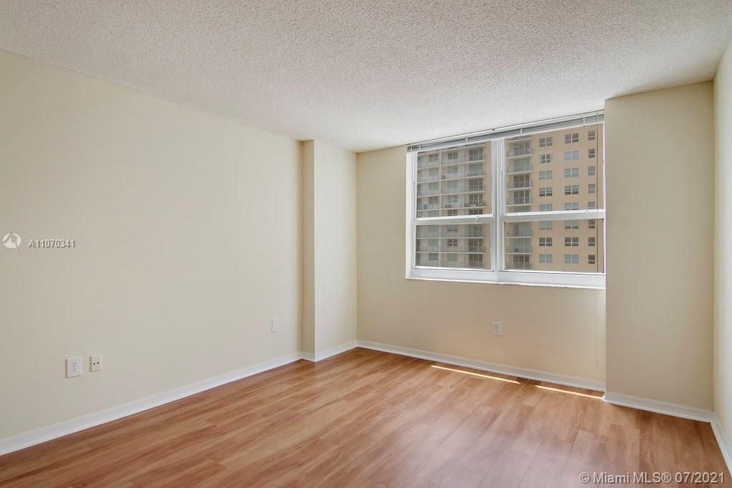 Recently Rented: $3,140 (2 beds, 2 baths, 1238 Square Feet)