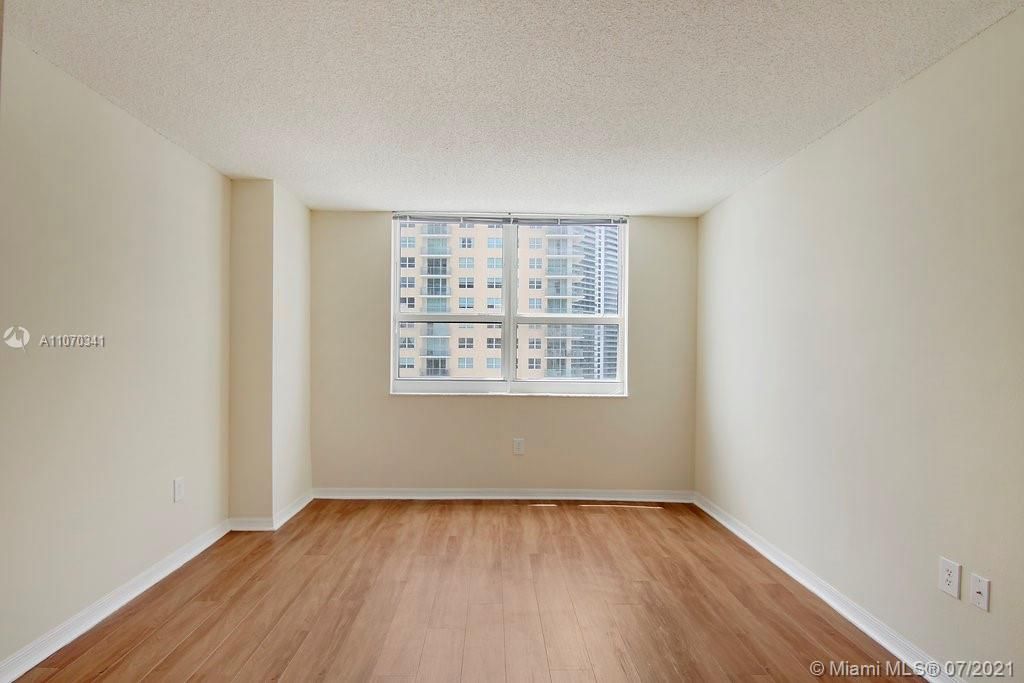 Recently Rented: $3,140 (2 beds, 2 baths, 1238 Square Feet)