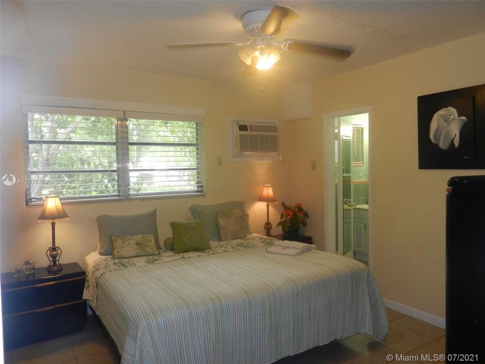 Recently Rented: $1,950 (1 beds, 1 baths, 474 Square Feet)