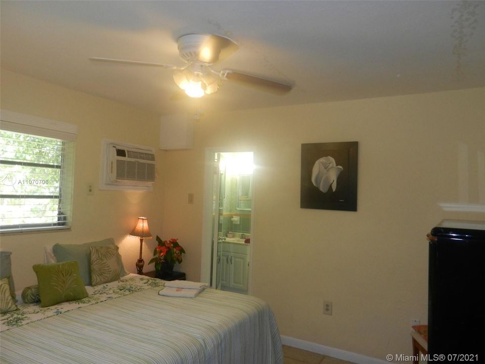Recently Rented: $1,950 (1 beds, 1 baths, 474 Square Feet)