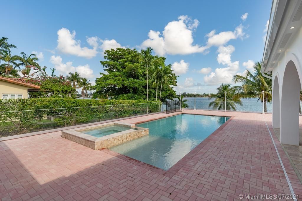Recently Sold: $1,750,000 (4 beds, 4 baths, 0 Square Feet)
