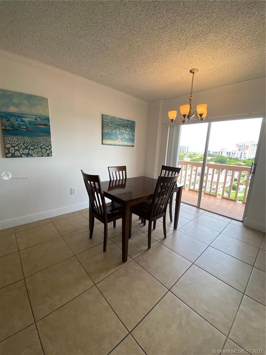 Recently Rented: $2,095 (1 beds, 1 baths, 850 Square Feet)