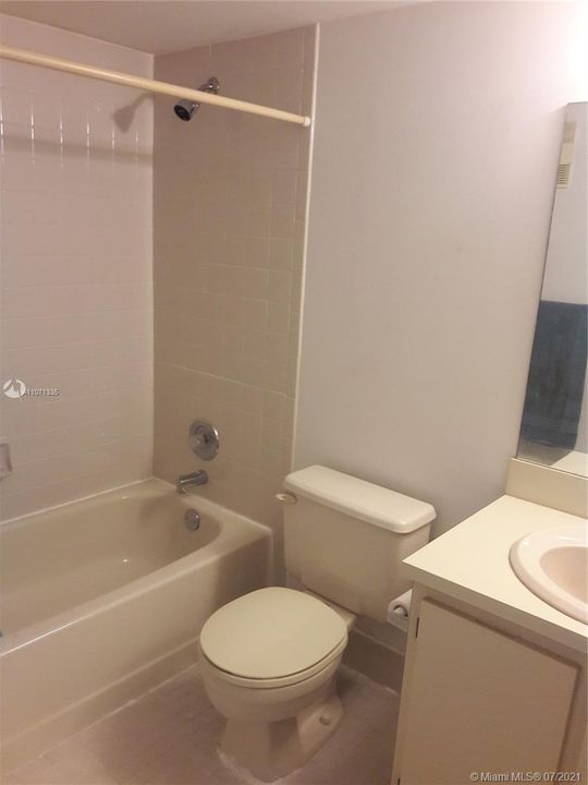 2nd full Bathroom