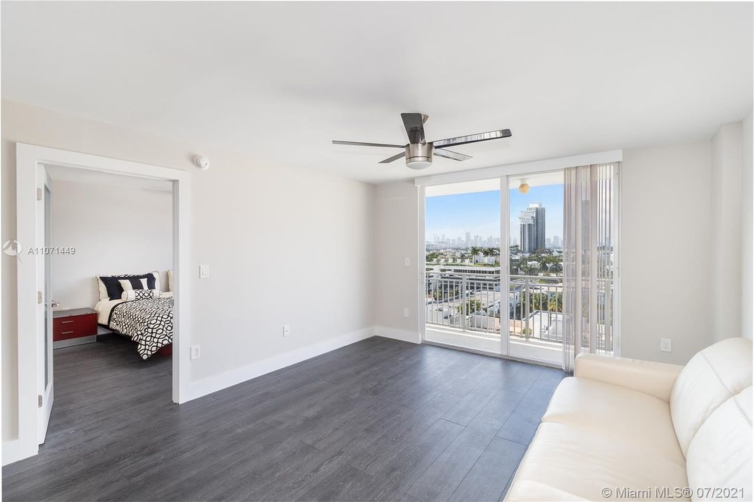 Recently Rented: $3,000 (1 beds, 1 baths, 659 Square Feet)