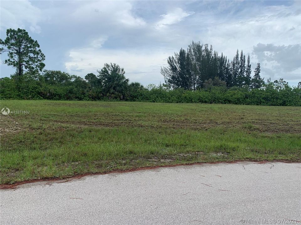 最近售出: $28,500 (10,000.00 acres)