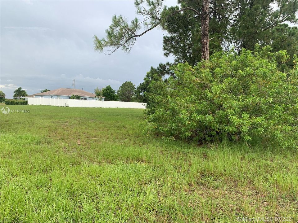 最近售出: $28,500 (10,000.00 acres)