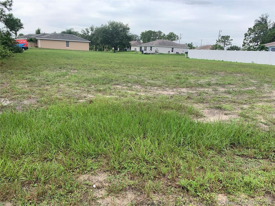 最近售出: $28,500 (10,000.00 acres)