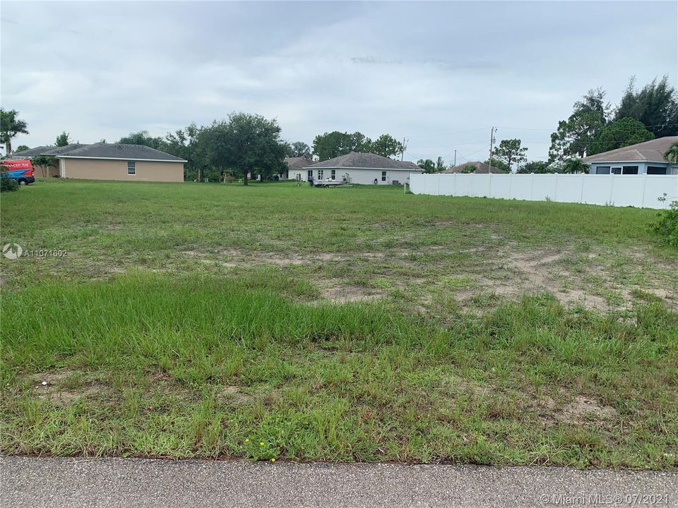 最近售出: $28,500 (10,000.00 acres)