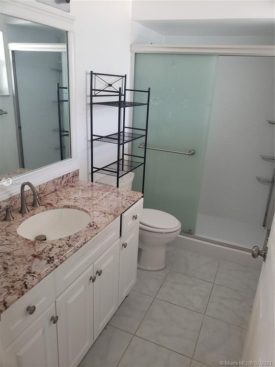 Recently Rented: $850 (1 beds, 1 baths, 1369 Square Feet)