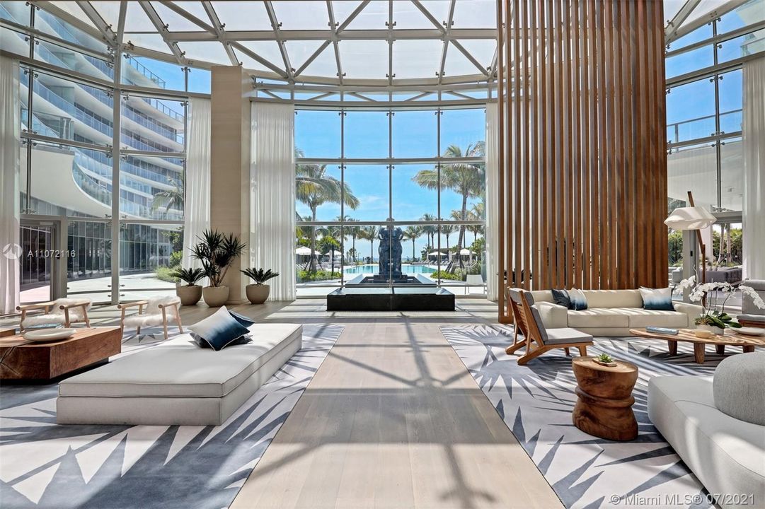 Recently Sold: $2,250,000 (1 beds, 2 baths, 1813 Square Feet)