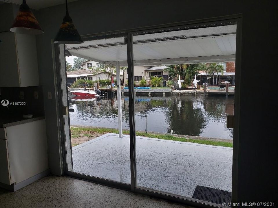 Recently Rented: $2,600 (3 beds, 2 baths, 1404 Square Feet)