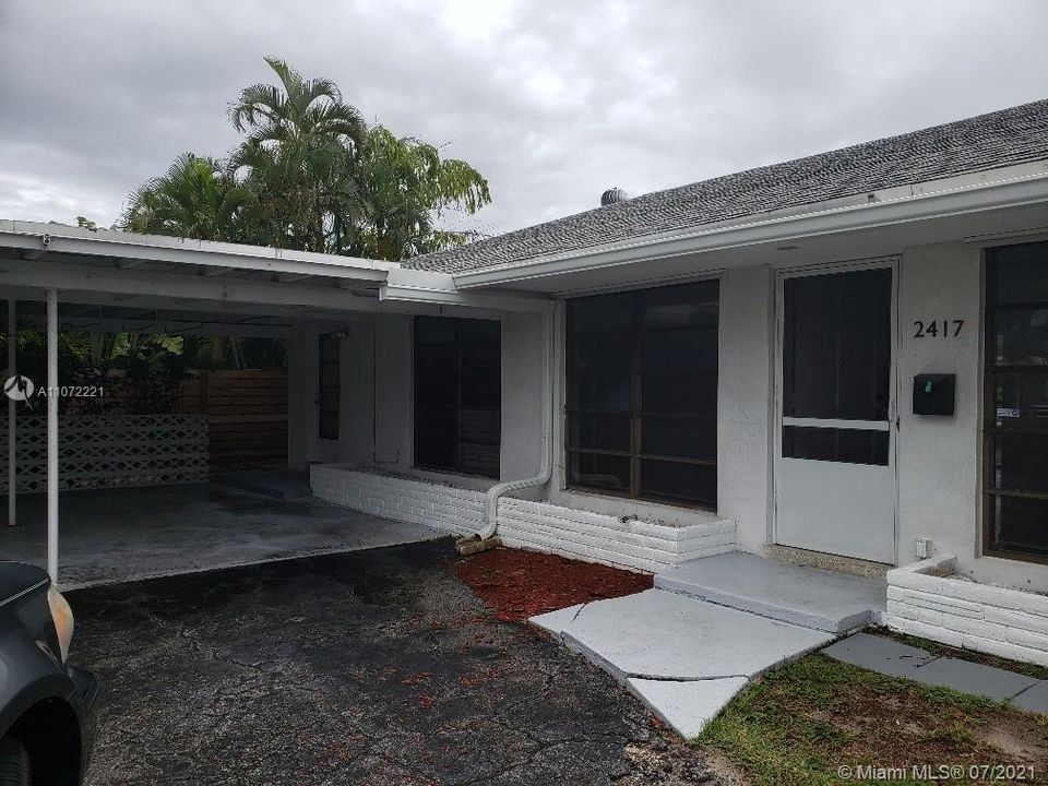 Recently Rented: $2,600 (3 beds, 2 baths, 1404 Square Feet)