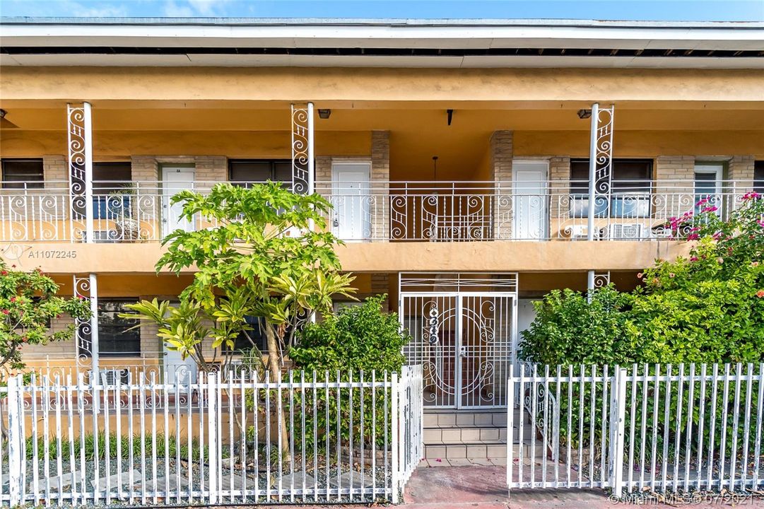 Недавно арендовано: $1,100 (0 спален, 1 ванн, 500 Квадратных фут)