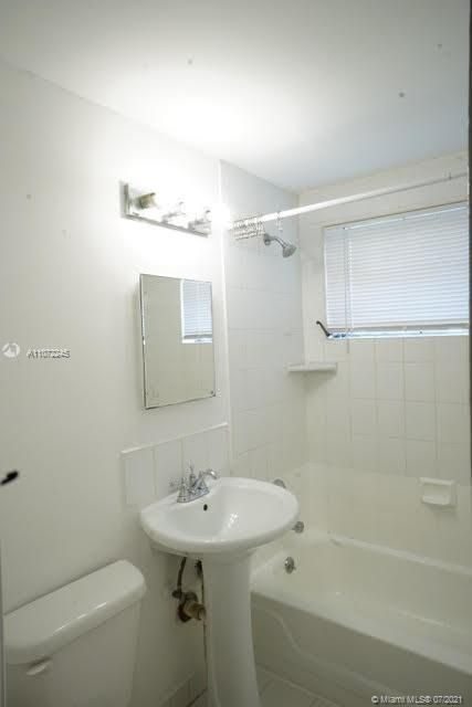 Недавно арендовано: $1,100 (0 спален, 1 ванн, 500 Квадратных фут)