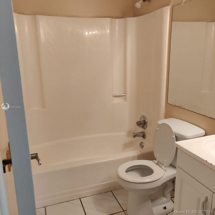 最近租的: $1,650 (2 贝兹, 2 浴室, 936 平方英尺)