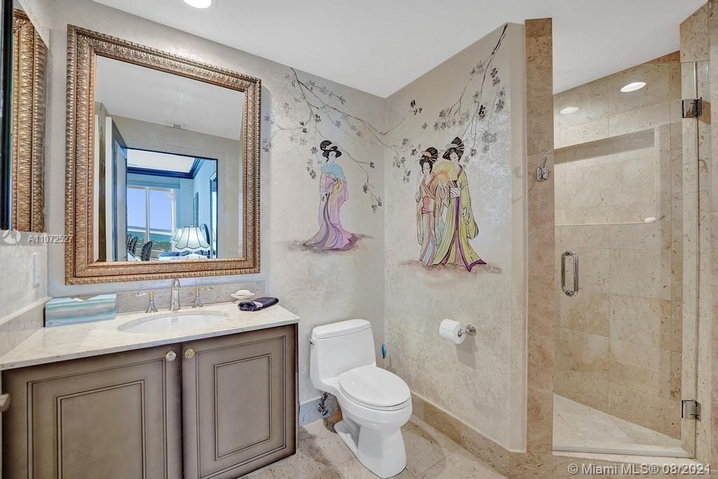 Recently Sold: $2,398,888 (5 beds, 5 baths, 4169 Square Feet)