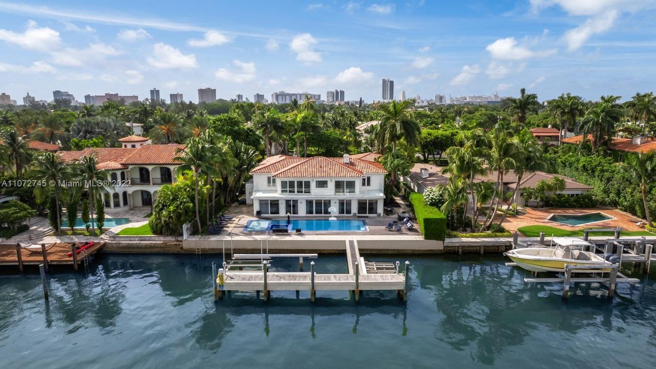 Recently Sold: $14,900,000 (6 beds, 5 baths, 6636 Square Feet)