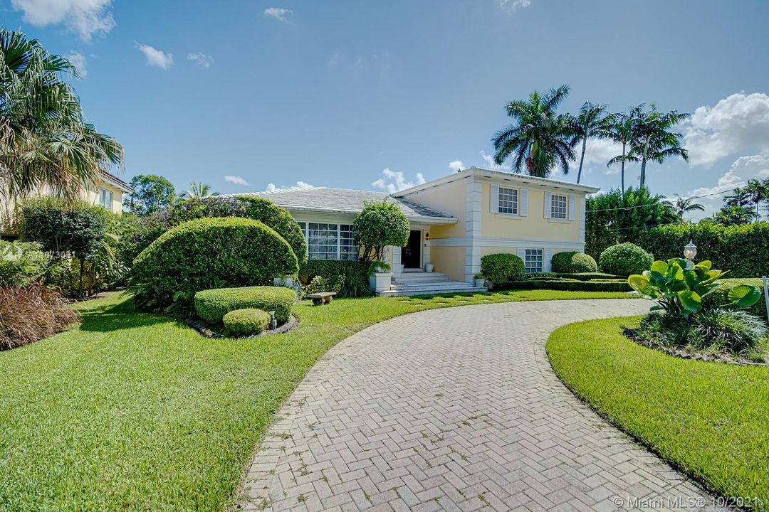 Recently Sold: $1,999,999 (3 beds, 4 baths, 3366 Square Feet)