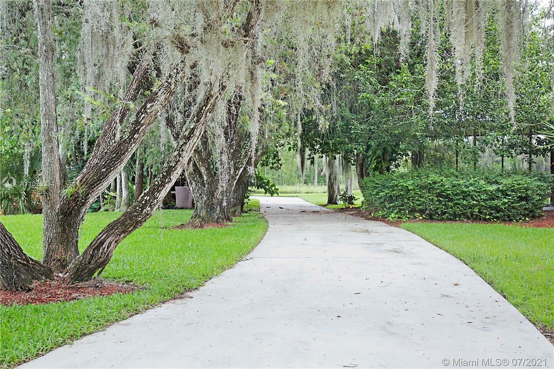 GUEST HOUSE ENTRANCE