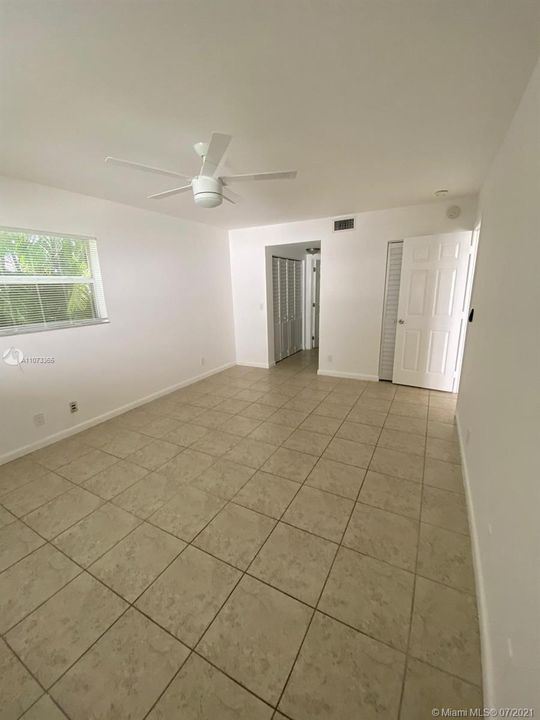 Recently Rented: $1,200 (1 beds, 1 baths, 0 Square Feet)