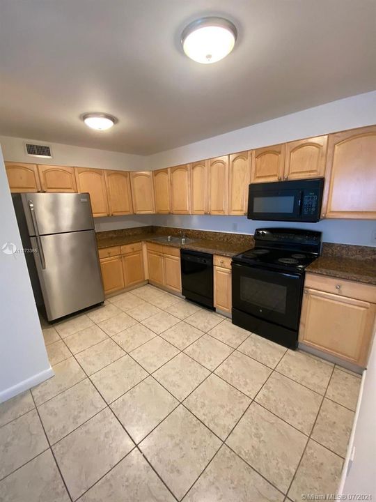 Recently Rented: $1,200 (1 beds, 1 baths, 0 Square Feet)