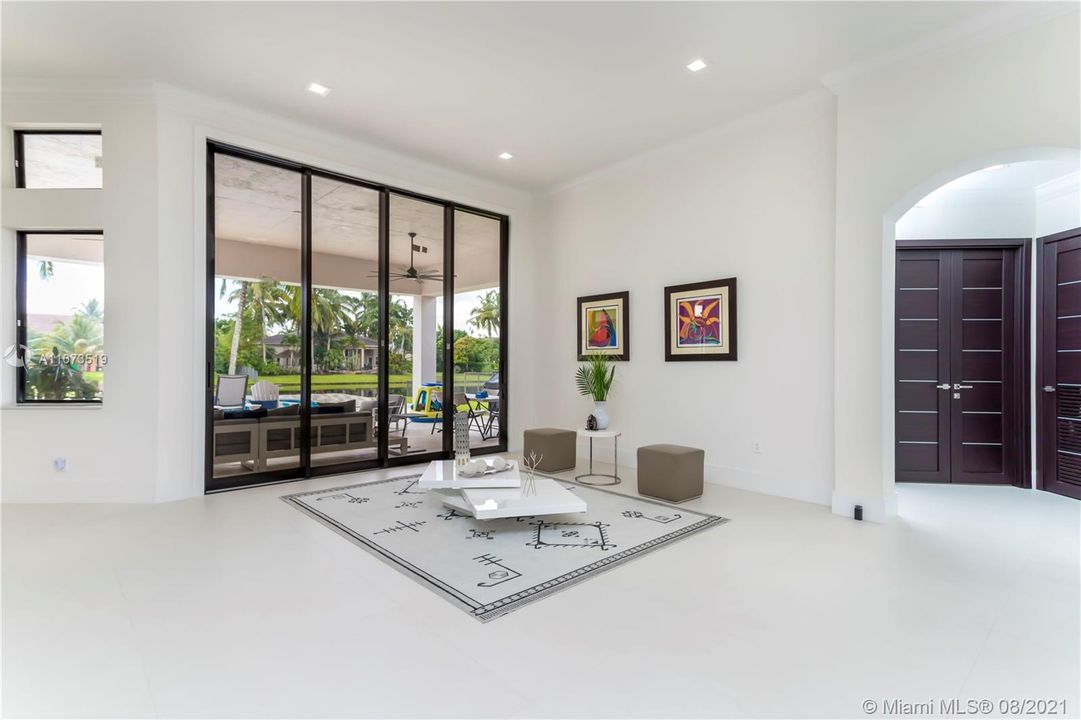 Recently Sold: $1,495,000 (5 beds, 4 baths, 3567 Square Feet)