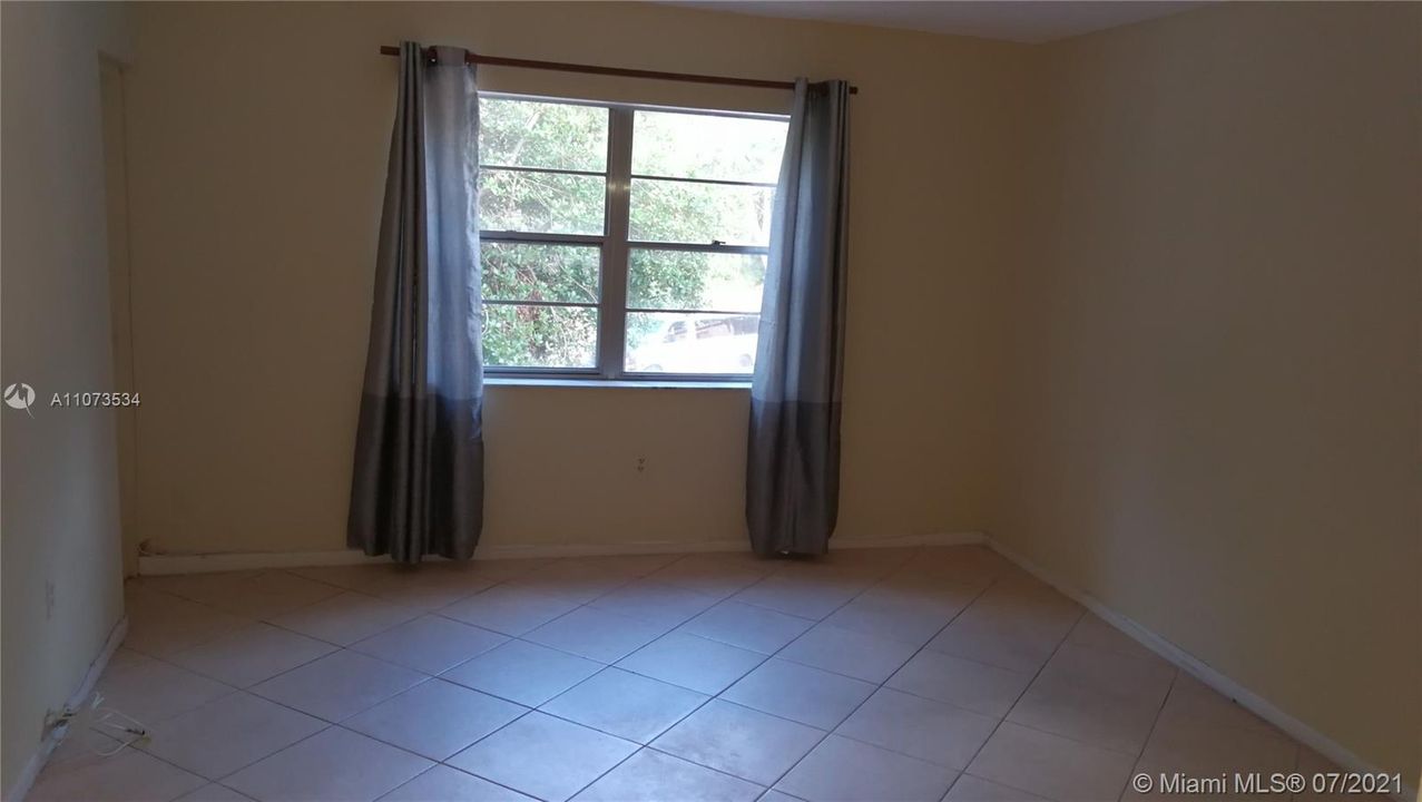 Vendido Recientemente: $140,000 (2 camas, 2 baños, 1290 Pies cuadrados)