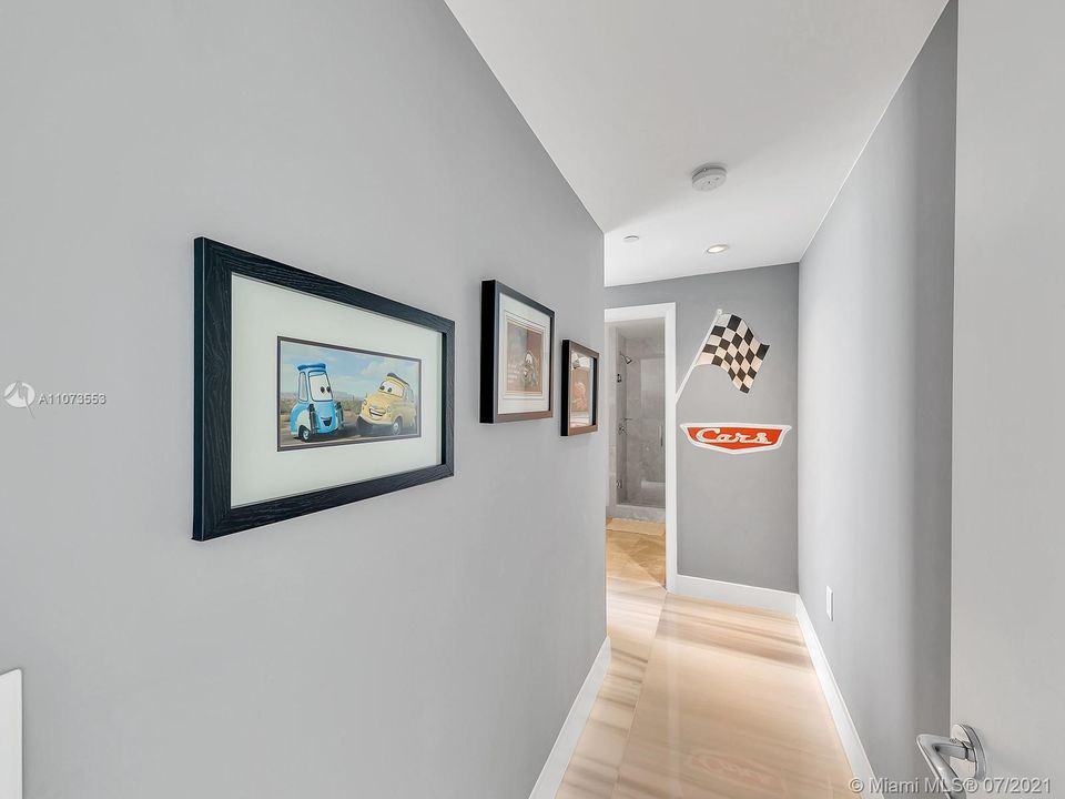 Recently Sold: $2,500,000 (4 beds, 4 baths, 2485 Square Feet)