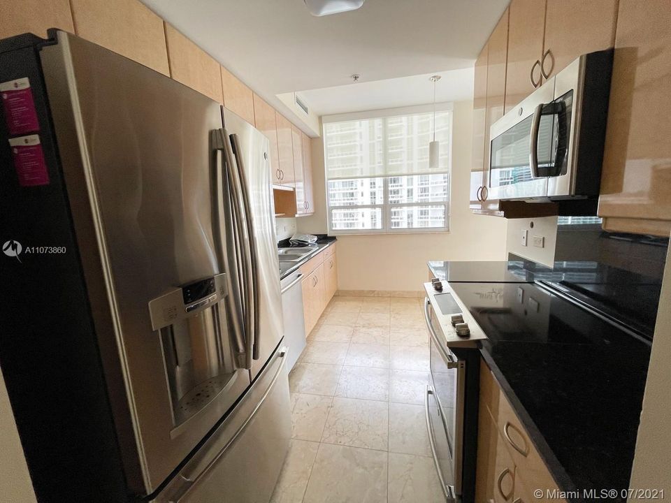 Vendido Recientemente: $525,000 (2 camas, 2 baños, 1303 Pies cuadrados)