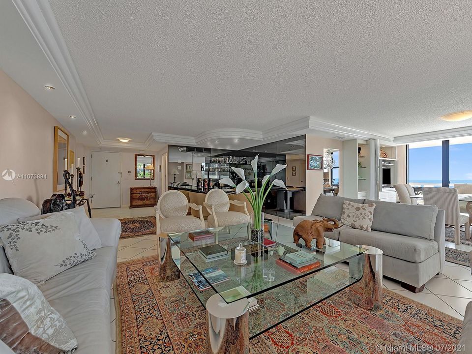 Recently Sold: $1,699,000 (2 beds, 3 baths, 1984 Square Feet)