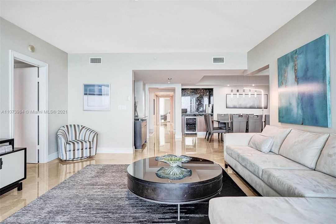 Recently Sold: $1,760,000 (3 beds, 3 baths, 2572 Square Feet)