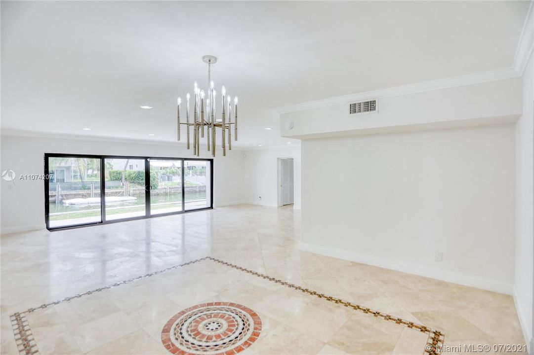 Recently Sold: $1,970,000 (4 beds, 3 baths, 3313 Square Feet)
