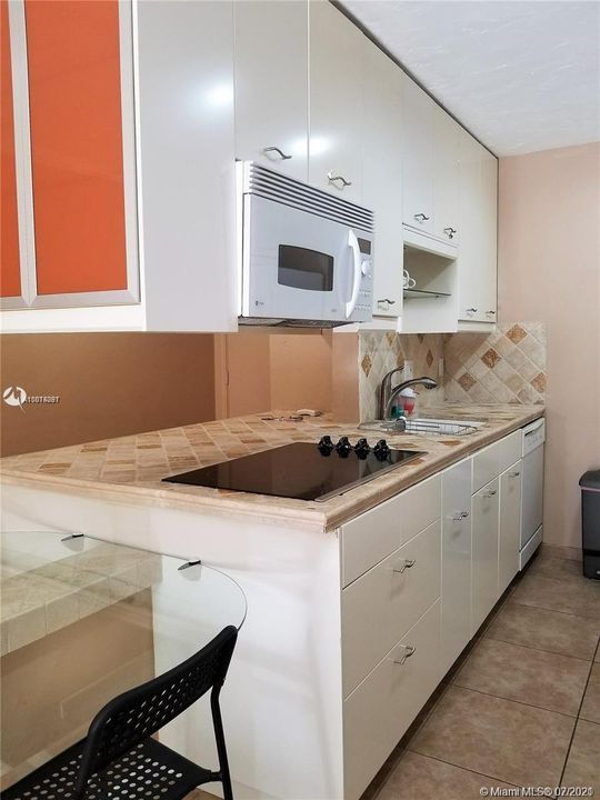 Vendido Recientemente: $150,000 (2 camas, 1 baños, 845 Pies cuadrados)