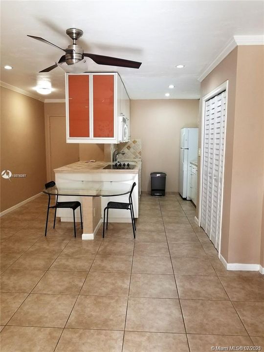 Recently Sold: $150,000 (2 beds, 1 baths, 845 Square Feet)