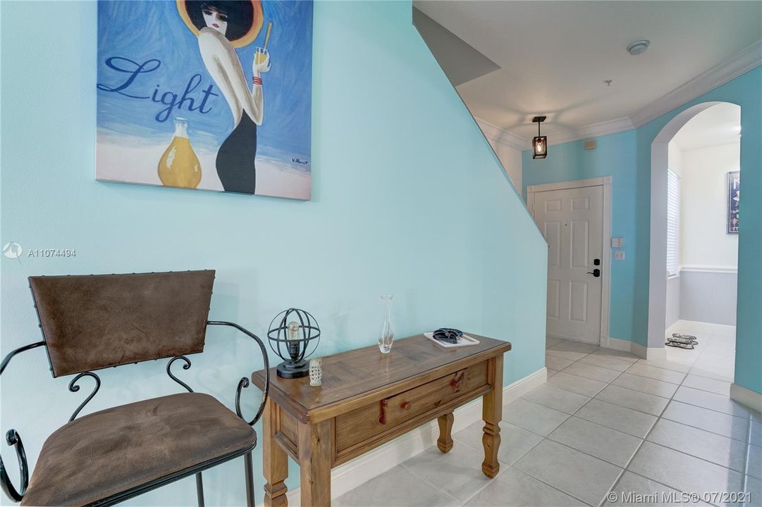 Recently Sold: $375,000 (3 beds, 2 baths, 1777 Square Feet)