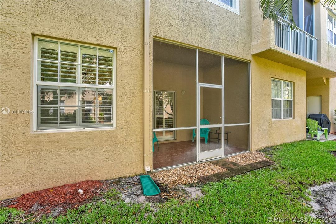 Recently Sold: $375,000 (3 beds, 2 baths, 1777 Square Feet)