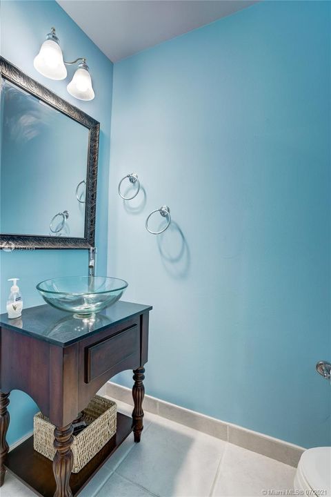 Recently Sold: $375,000 (3 beds, 2 baths, 1777 Square Feet)