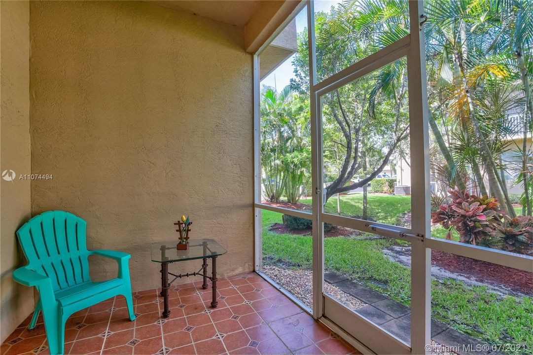 Recently Sold: $375,000 (3 beds, 2 baths, 1777 Square Feet)