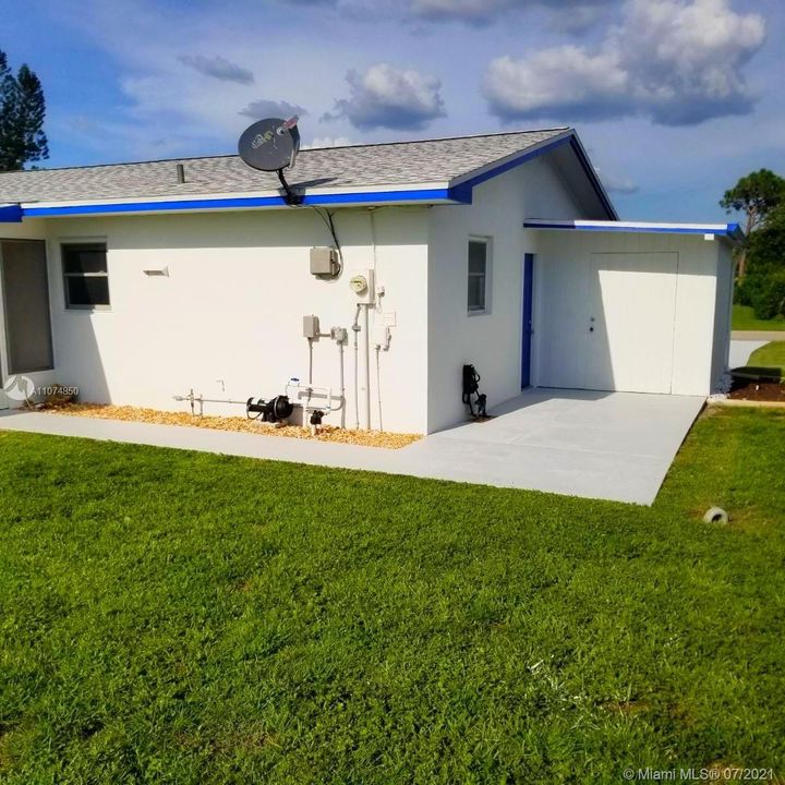 Vendido Recientemente: $215,000 (2 camas, 2 baños, 0 Pies cuadrados)