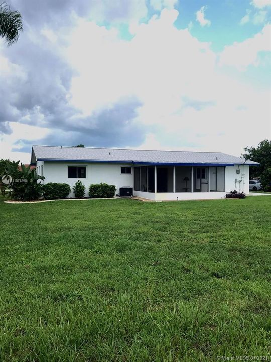 Vendido Recientemente: $215,000 (2 camas, 2 baños, 0 Pies cuadrados)