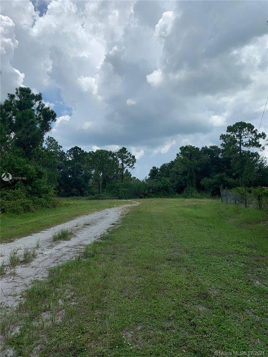 Recently Sold: $33,000 (1.07 acres)
