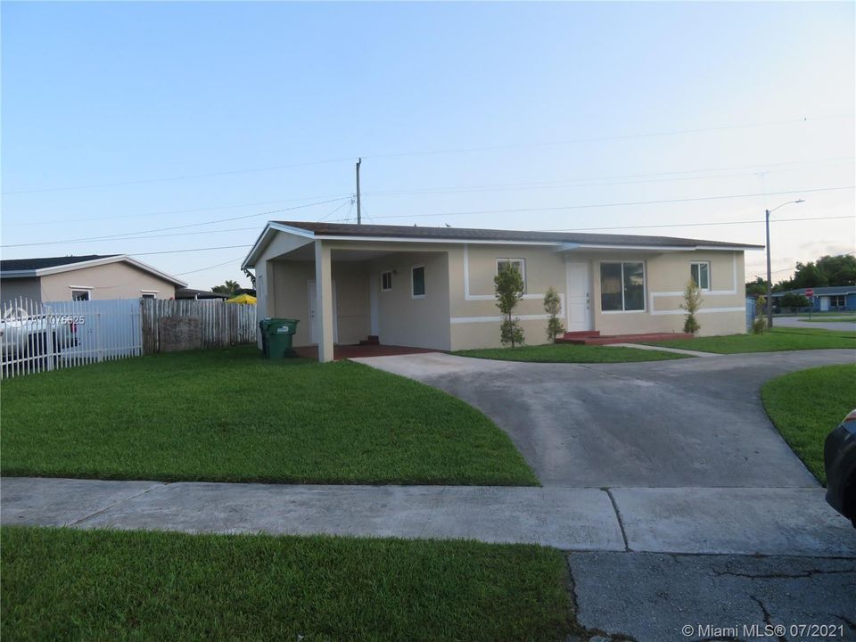 Recently Sold: $399,000 (4 beds, 2 baths, 1235 Square Feet)