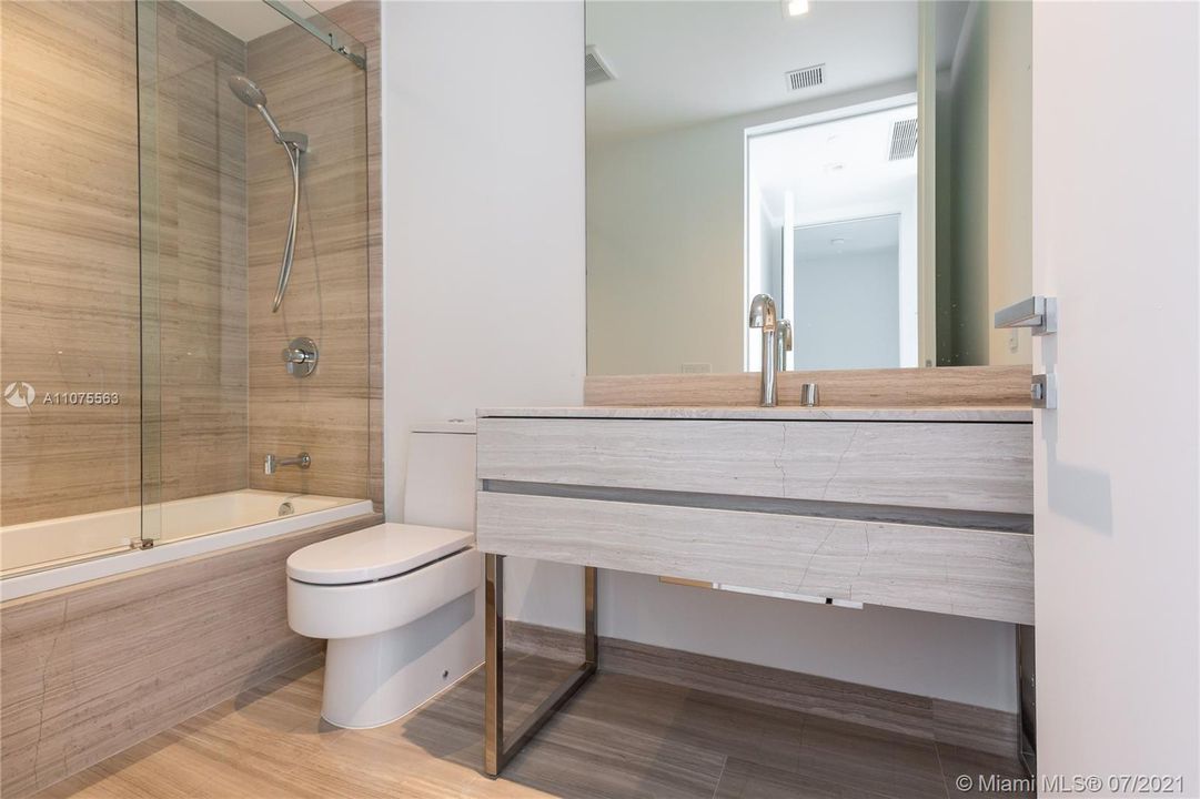 Недавно арендовано: $18,000 (3 спален, 3 ванн, 2271 Квадратных фут)